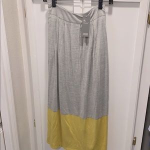 Eileen Fisher Pleated Skirt w/ pockets!